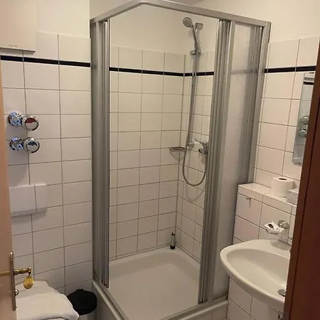Lilie - Zentral In Apartment Bad Wiessee